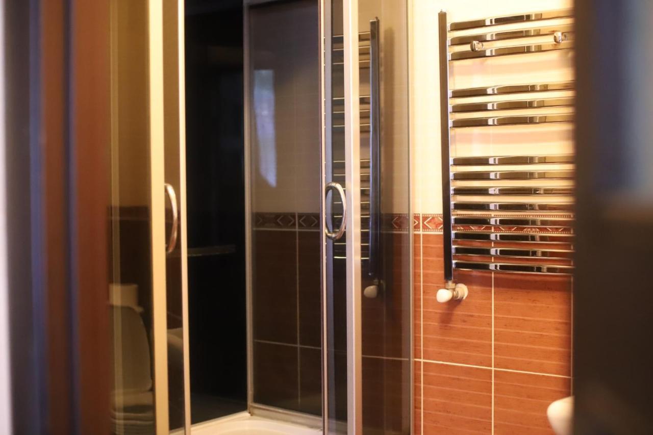 Hotel Orlyne Gnizdo Czerniowce Zewnętrze zdjęcie