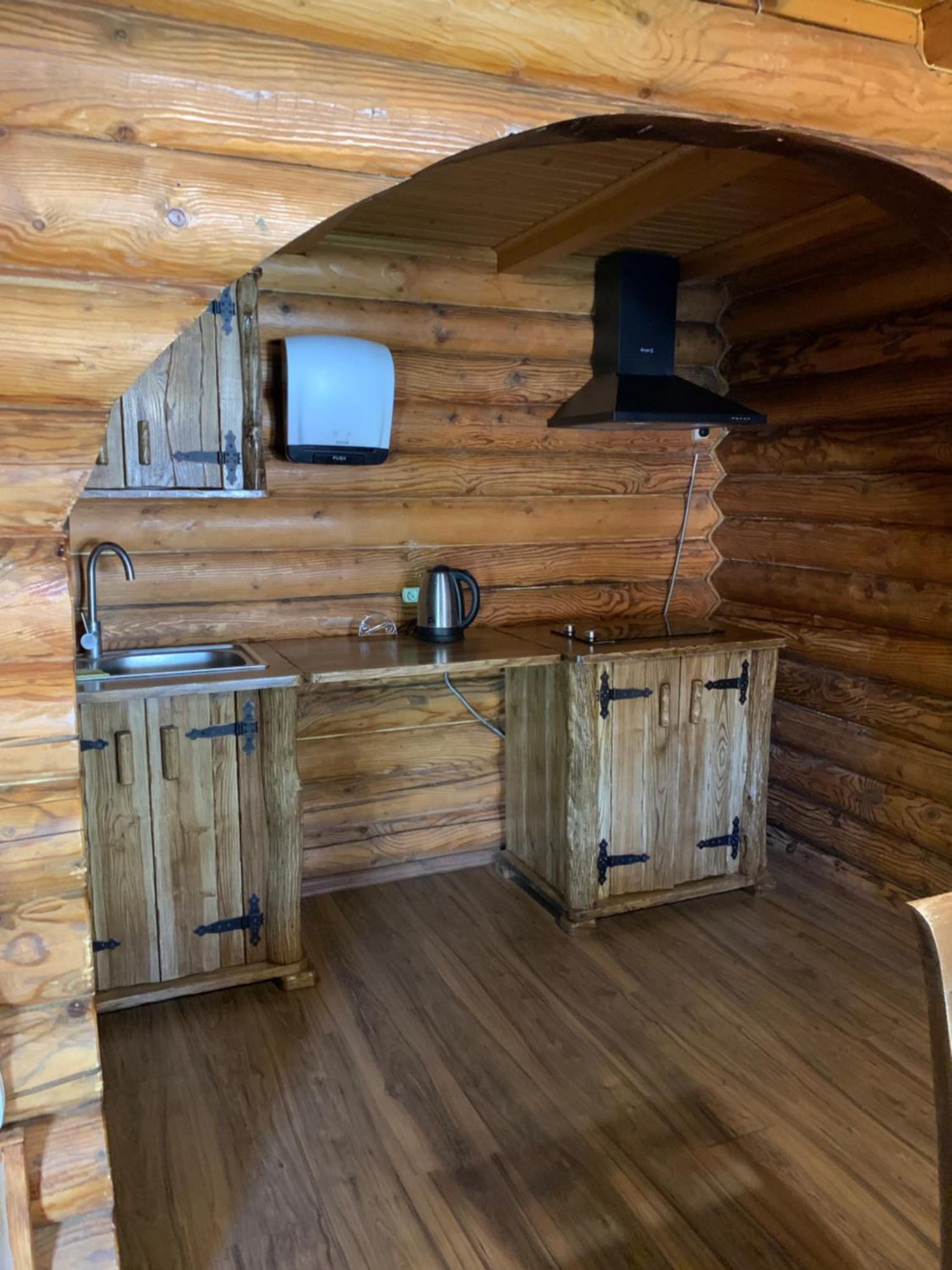 Hotel Orlyne Gnizdo Czerniowce Zewnętrze zdjęcie