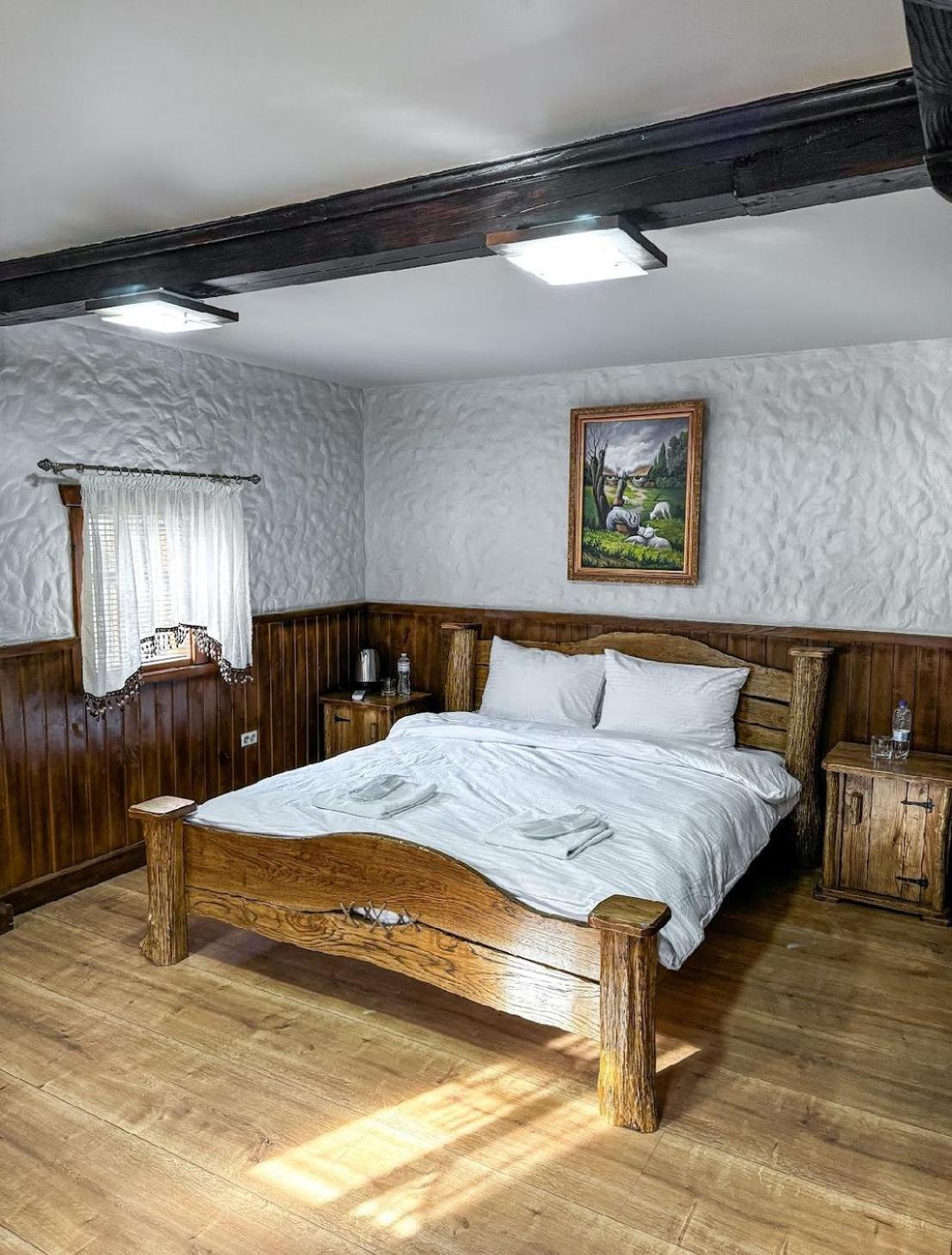 Hotel Orlyne Gnizdo Czerniowce Pokój zdjęcie